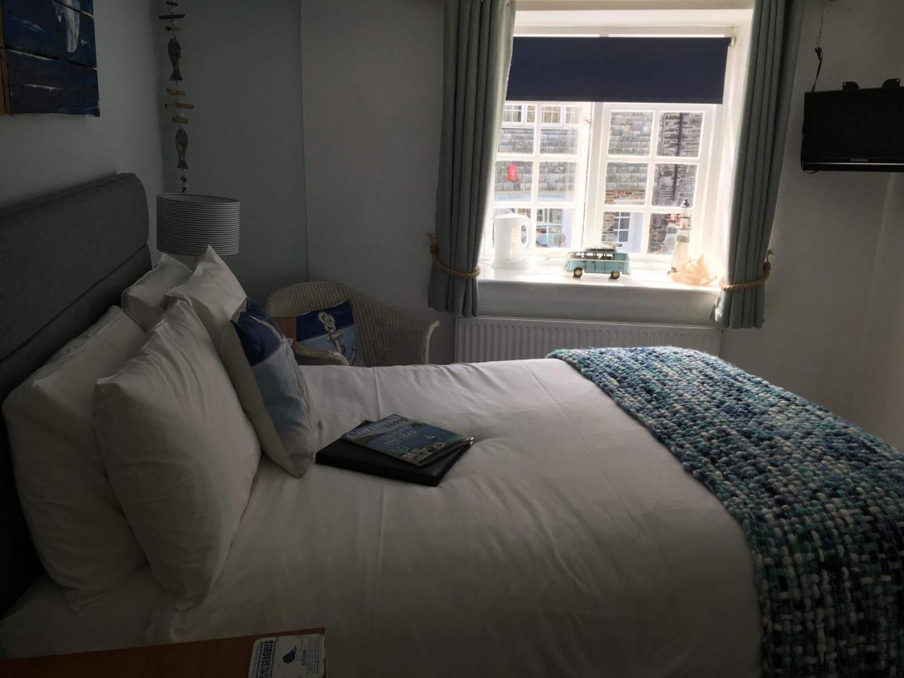 Bridge House Bed & Breakfast Boscastle Exterior photo